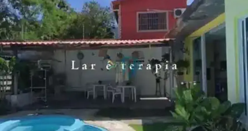Casa em capim macio / casa com piscina em capim macio / casa linda em capim macio / casa com churrasqueira / casa com 2 quartos em capim macio
