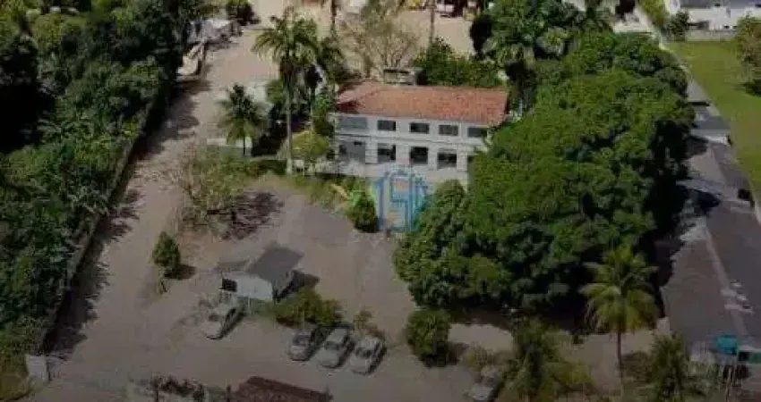 Área comercial br 304 - indústria/área comercial na marginal da br 304 recém duplicada com terreno de 7.945m2 e área construída de 1.195m2 . fica a 7 minutos do centro de macaíba;