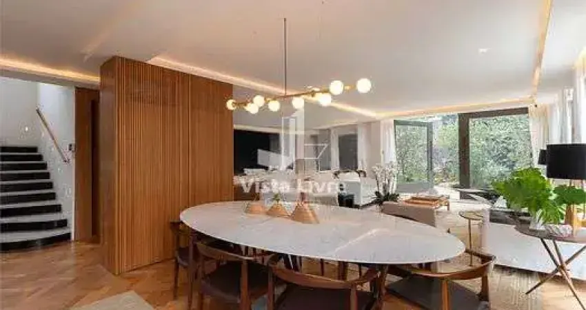 Casa com 4 quartos à venda na Rua Itatiba, 233, Pacaembu, São Paulo