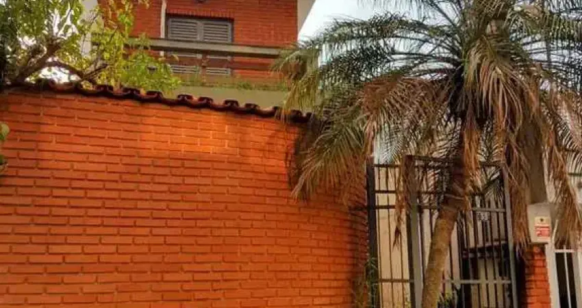 Casa com 3 quartos à venda na Rua Tiburtino, 33, Lapa, São Paulo