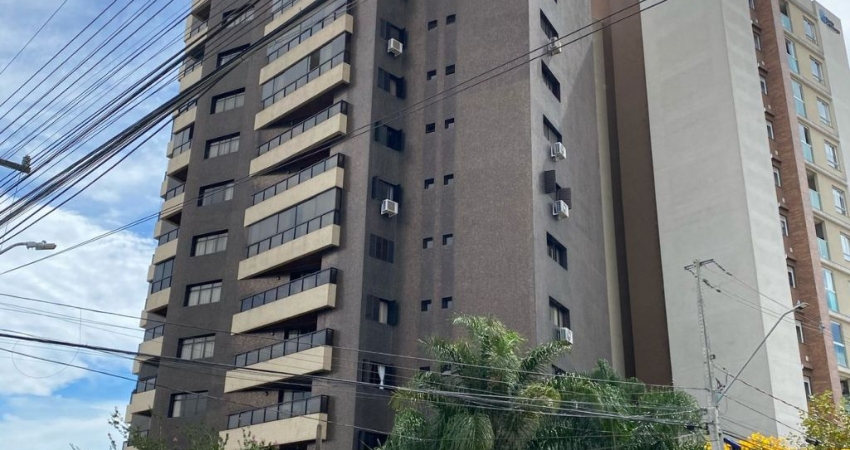 Apartamento com 3 suítes no Centro de São José dos Pinhais