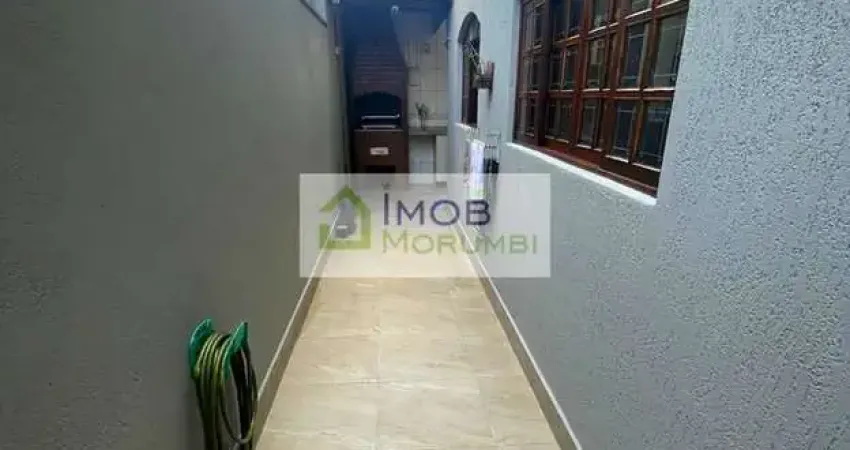 Casa a venda 3 Dormitórios, 1 Suíte, 2 Vagas - próximo ao Shopping Taboão