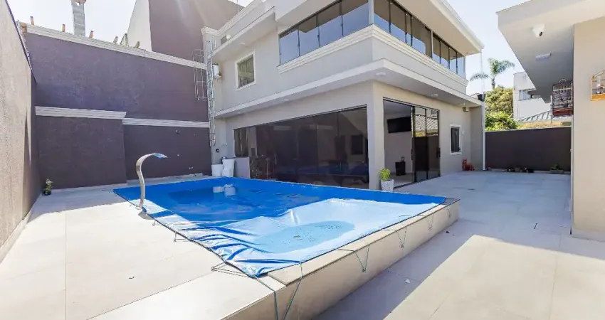 Casa nova 5 quartos, com piscina, no Uberaba/Curitiba R$2.200.000,00