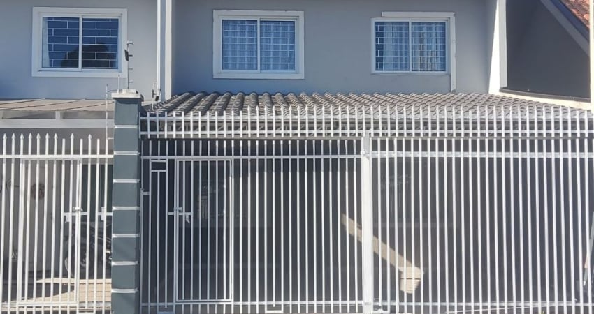 Sobrado 215m2 3 quartos, 2 suítes, Cajurú, Aluguel R$4.000,00  + taxas