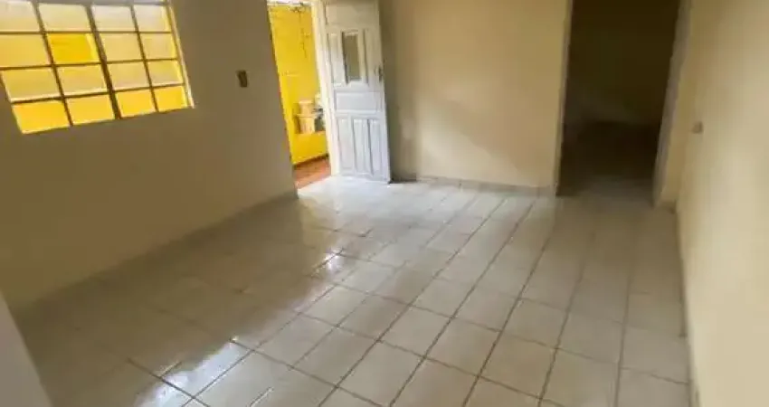 Casa com 1 quarto para alugar na Avenida Doutor Pereira Vergueiro, Vila Nhocune, São Paulo