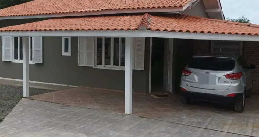 Casa Padrão para Venda em Rio Vermelho Florianópolis-SC