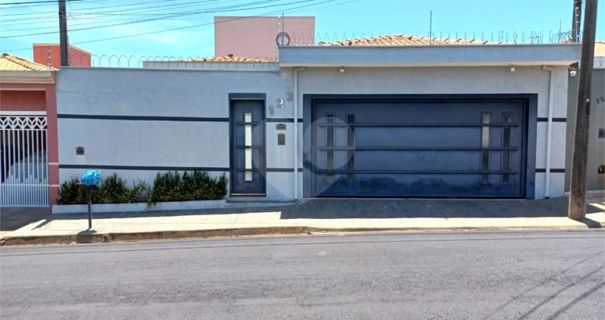 Casa com 4 quartos à venda na Rua Victorino Caron, 123, Jardim de Cresci, São Carlos