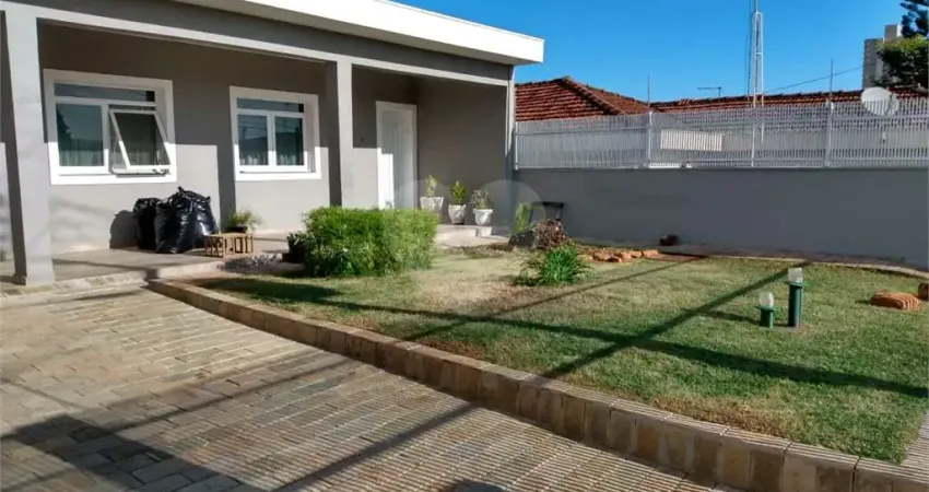 Casa com 4 quartos à venda na Rua Rafael de Abreu Sampaio Vidal, 948, Centro, São Carlos