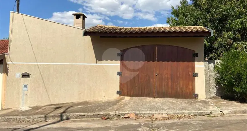Casa com 2 quartos à venda na Rua Andréa Patrizzi, 654, Residencial Itamarati, São Carlos