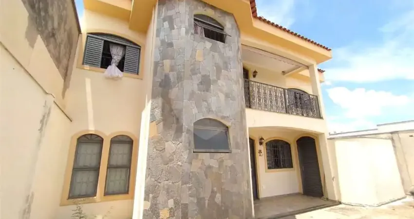 Casa sobrado com 2 dormitórios, no Parque Santa Felícia