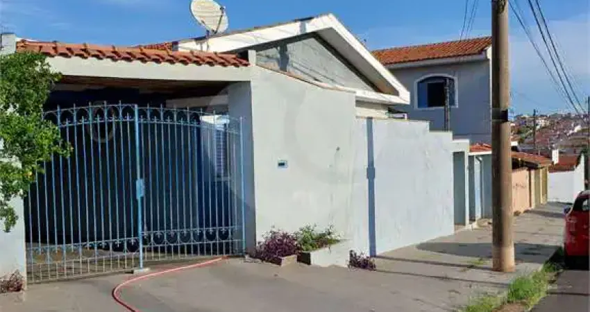 Terreno com dois imóveis no Residencial Portal do Sol