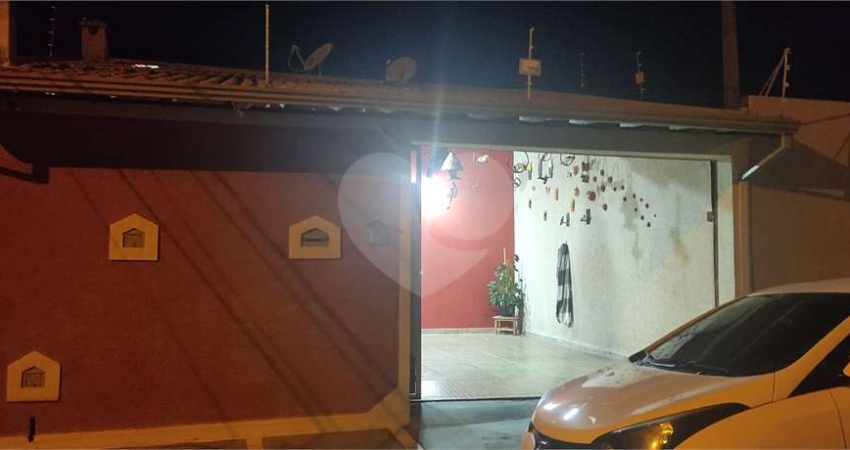 Casa com 2 quartos à venda na Rua Francisco Generoso, 422, Residencial Parque Douradinho, São Carlos