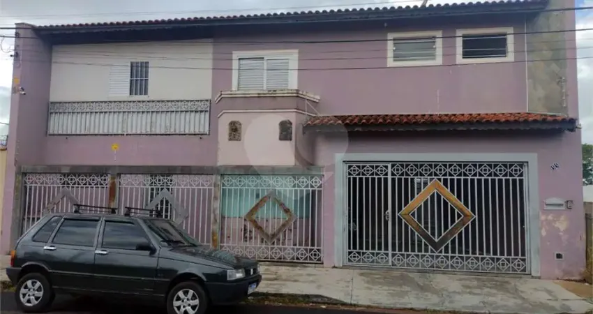 Casa com 3 quartos à venda na Rua Honduras, 35, Vila Brasília, São Carlos