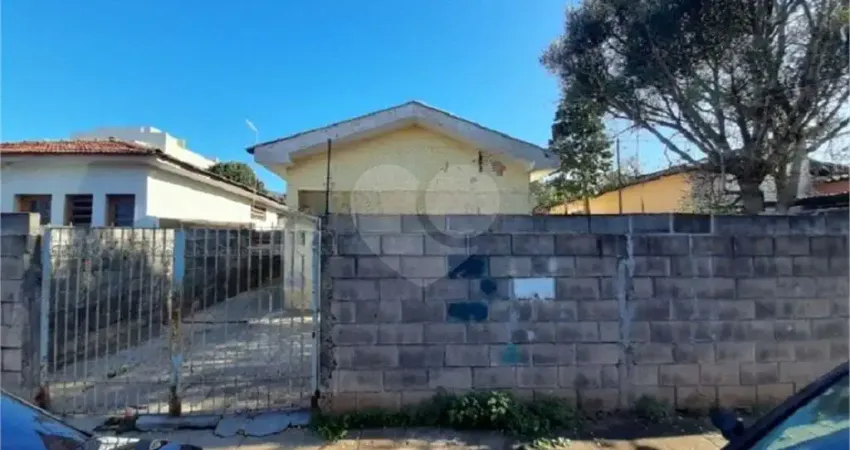 Casa com 2 quartos à venda na Rua Padre Faustino, 71, Jardim Bandeirantes, São Carlos
