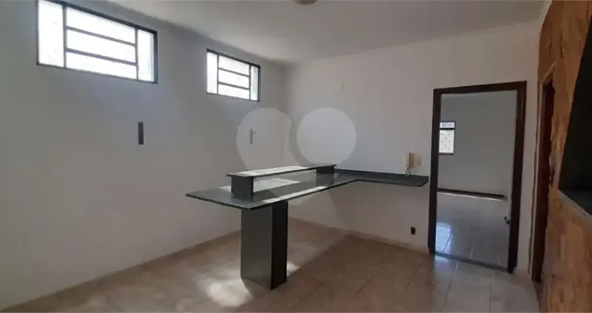 Casa com 3 quartos à venda na Rua Erasmo Lopes Ozores, 185, Residencial Itamarati, São Carlos