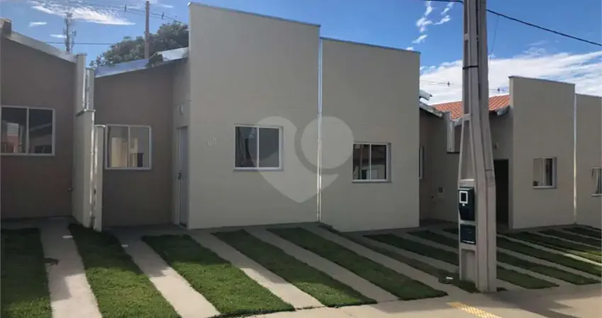 Casa  à venda com 2 quartos no condomínio bosque dos jatobás, são carlos - sp