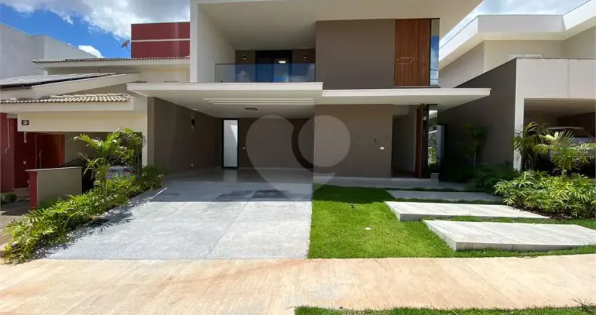 Sobrado à venda no Condomínio Parque Faber III, próximo ao Shopping Iguatemi.