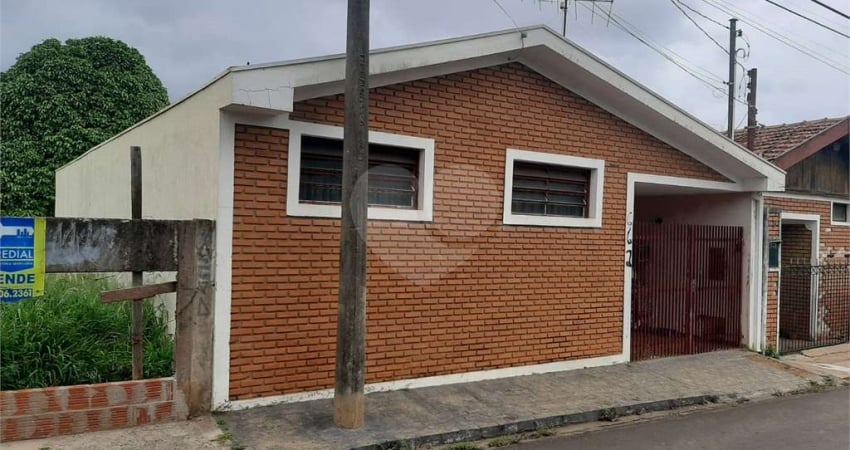 Casa com 2 quartos à venda na Rua Estados Unidos, 662, Vila Costa do Sol, São Carlos