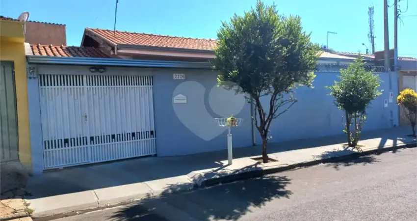 Casa com 3 quartos à venda na Rua Cândido de Arruda Botelho, 2226, Parque Santa Felícia Jardim, São Carlos