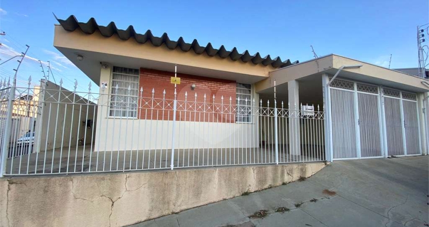 Casa com 3 quartos à venda na Rua São Paulo, 1928, Centro, São Carlos