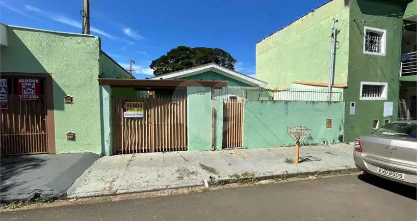 Casa com 3 quartos à venda na Rua Professor Mozart de Santos Mello, 186, Vila Costa do Sol, São Carlos