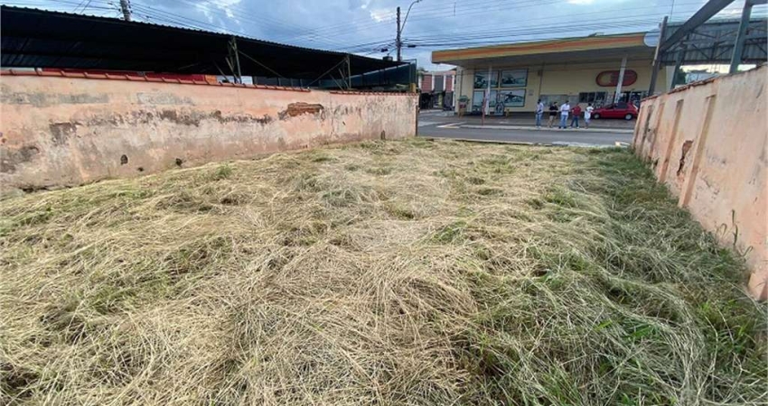 Terreno comercial à venda na Avenida São Carlos, 1, Centro, São Carlos