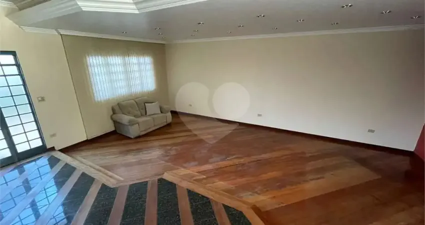 Casa com 5 quartos à venda na Avenida Américo Walter Buchvieser, 236, Parque Santa Marta, São Carlos