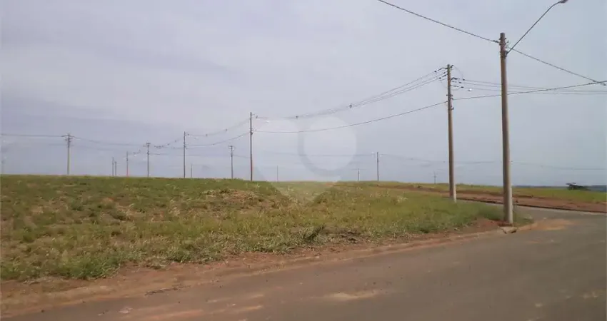 Terreno comercial à venda na Rua Agricultor Antonio Vallério, 1, Loteamento Jardim Vista Alegre, São Carlos