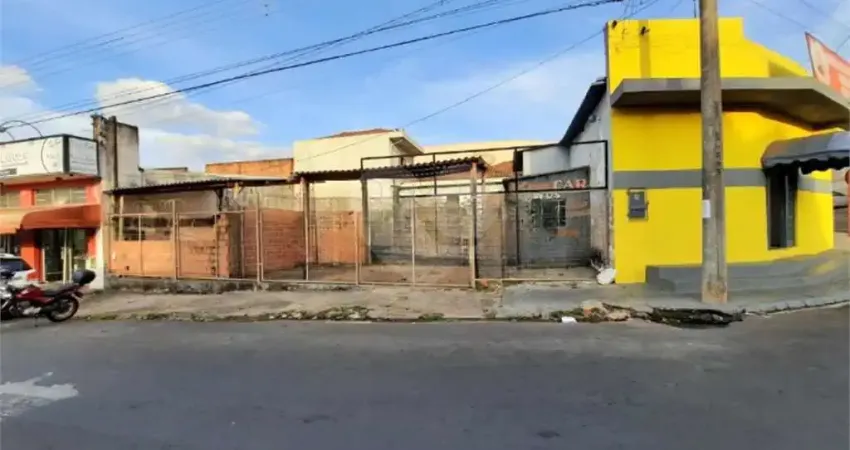 Terreno comercial à venda na Rua Hilário Martins Dias, Cidade Aracy, São Carlos