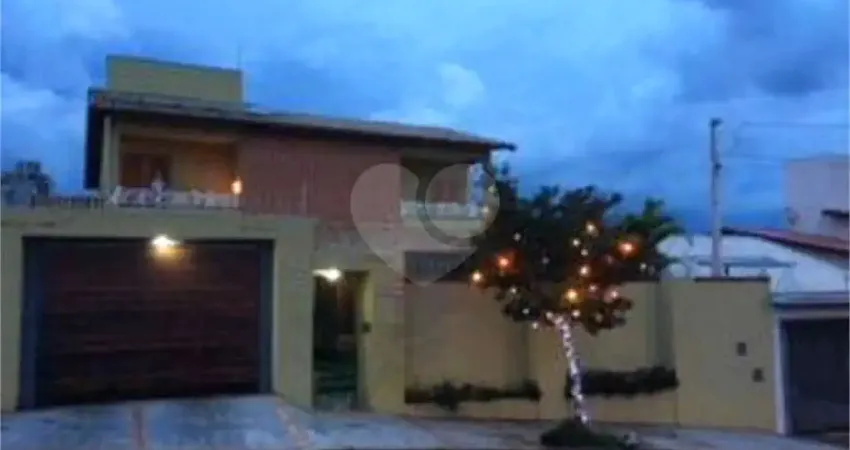 CASA ALTO PADRÃO - BAIRRO NOBRE