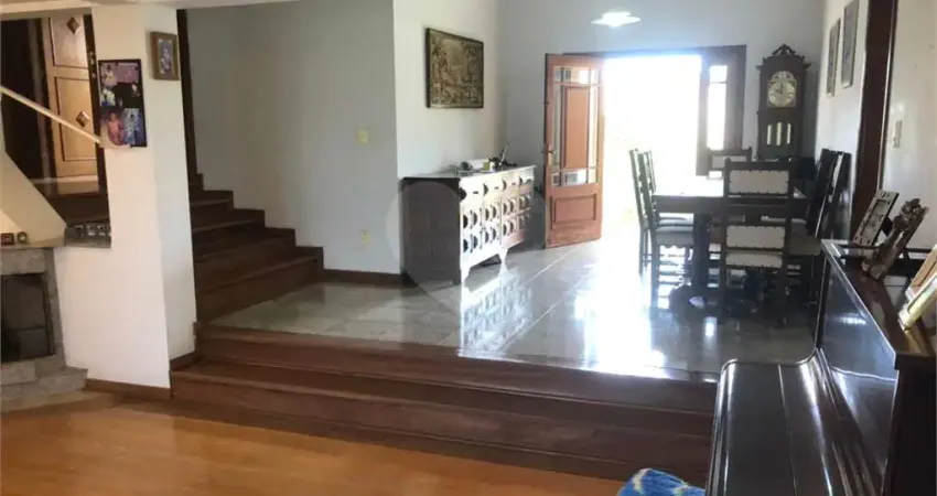 Casa em condomínio fechado com 3 quartos à venda na Alameda das Laranjeiras, 255, Parque Faber Castell I, São Carlos