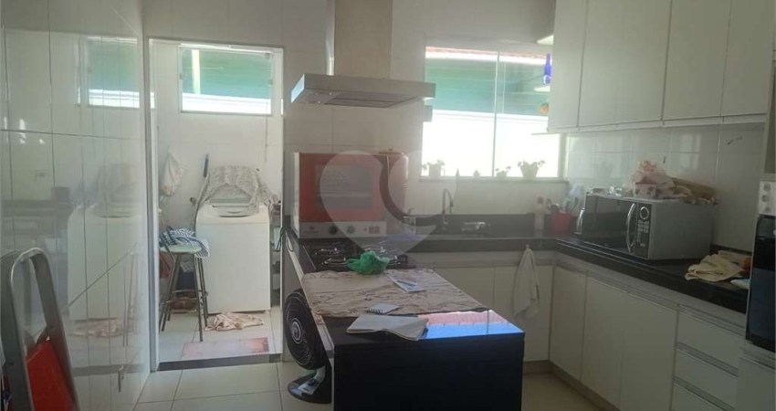 Casa com 3 quartos à venda na Rua Rocha Pombo, 261, Vila Lutfalla, São Carlos