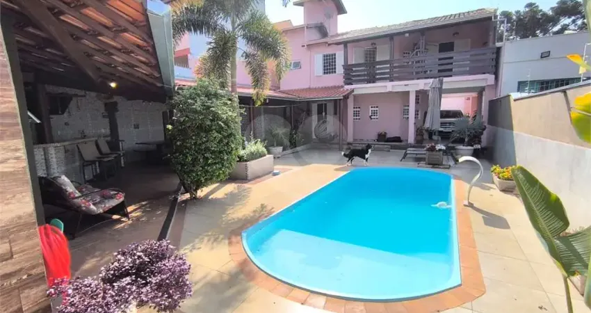 Casa com 3 quartos à venda na Avenida Américo Walter Buchvieser, 250, Parque Santa Marta, São Carlos