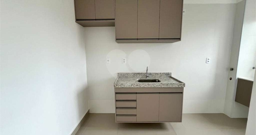 Apartamento para venda ou locação no condomínio Parque das Oliveiras.