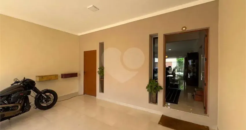 Casa em condomínio fechado com 3 quartos à venda na Avenida Pedro Muszkat, 911, Residencial Samambaia, São Carlos