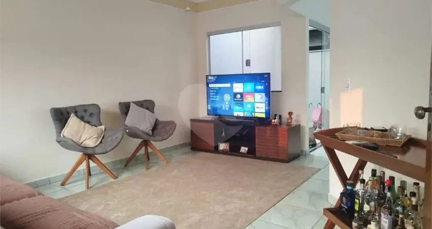 Casa com 3 quartos à venda na Rua Augusto Maria Patrizzi, 270, Residencial Itamarati, São Carlos