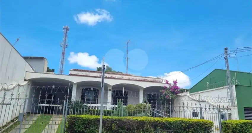 Casa comercial à venda na Rua Bento Carlos, 762, Centro, São Carlos