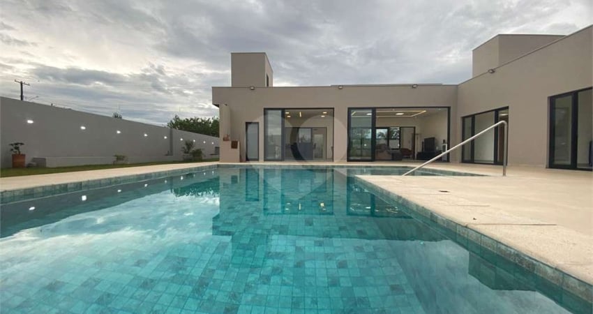 Chácara / sítio com 4 quartos à venda na Passeio dos Cardeais, 208, Quinta dos Buritis, São Carlos