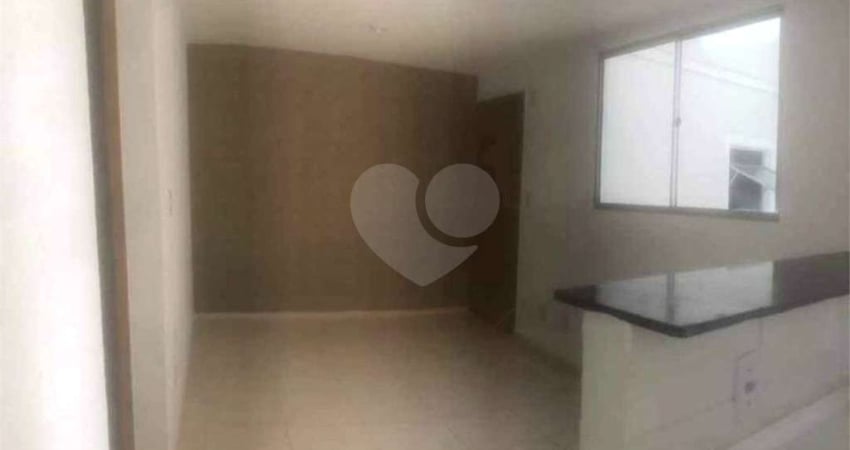 Apartamento com 2 quartos para alugar na Servidão de Passagem João Deriggi, 181, Parque Fehr, São Carlos