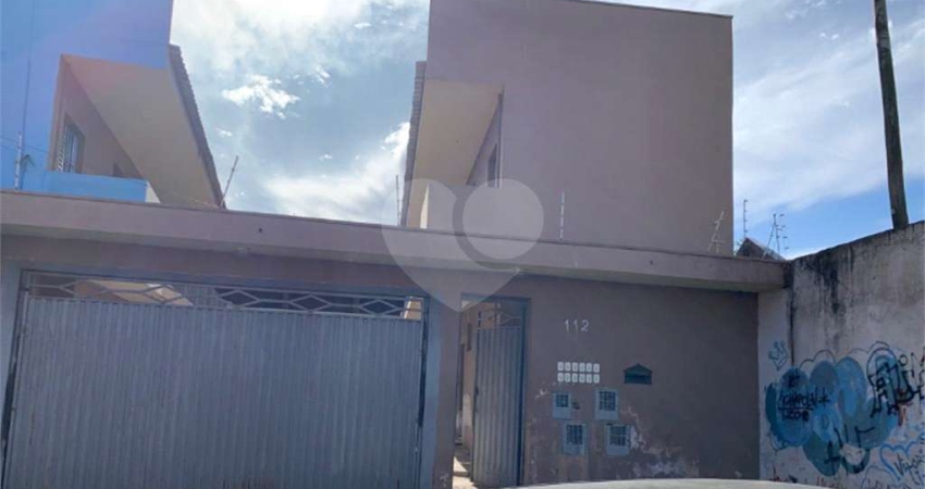 Flat com 1 quarto para alugar na Rua Benevides Ignácio Ramos, 112, Parque Sisi, São Carlos