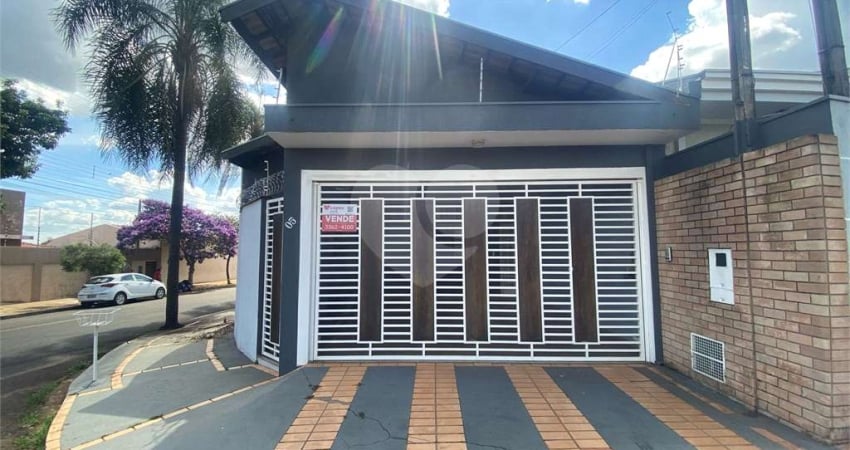 Casa com 3 quartos à venda na Rua Douvidor Cunha, 5, Jardim Cardinalli, São Carlos
