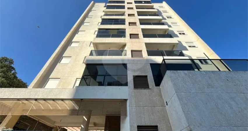 Apartamento mobiliado com 2 dormitórios sendo 1 suíte