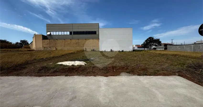 Terreno à venda na Rua Doutor Valdir José Botta, Jardim Letícia, São Carlos