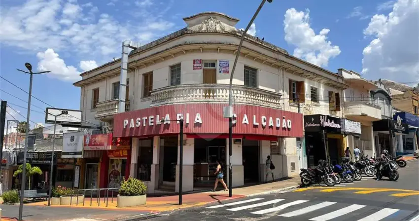 Casa comercial à venda na Rua Nove de Julho, Centro, São Carlos