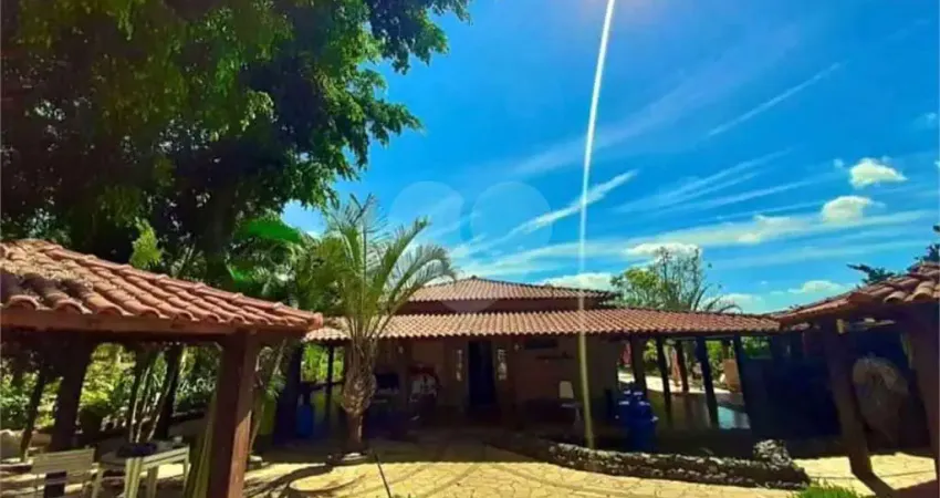 Chácara à venda com 3 quartos, sendo 1 suíte,  em área rural de são carlos, são carlos - sp