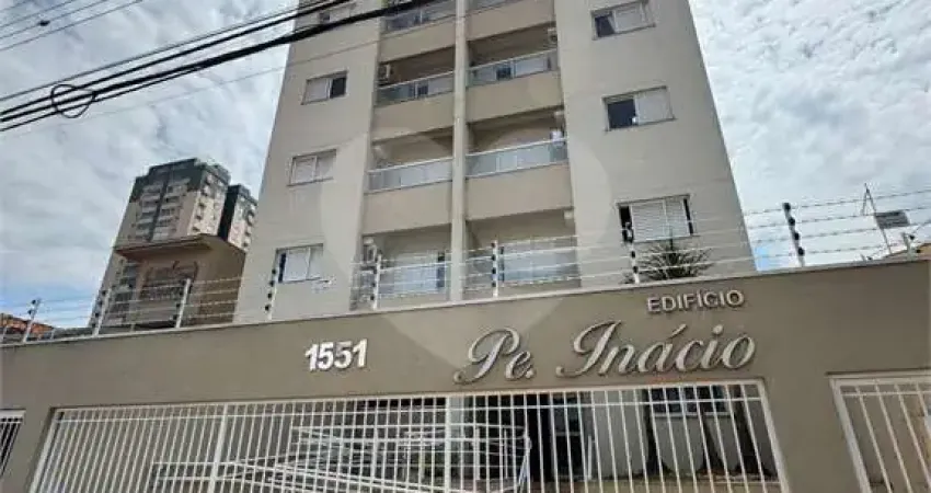 Apartamento à venda com 2 quartos, sendo 1 suíte,  no condomínio edifício padre inácio, são carlos - sp