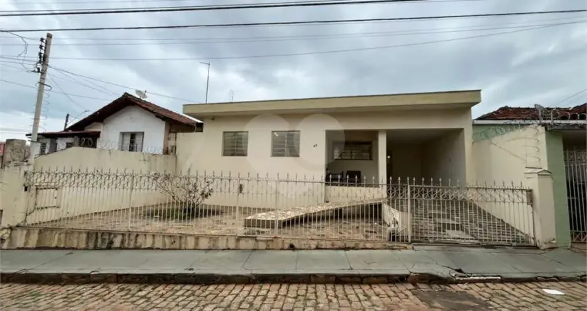 Casa à venda com 3 quartos, sendo 1 suíte,  em cidade jardim, são carlos - sp