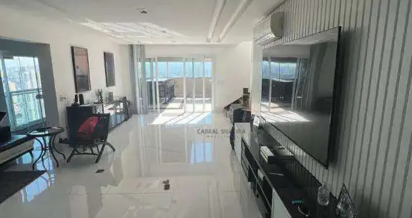 Cobertura exclusiva com piscina no Reserva Manacá – 502 m², 4 suítes e 8 vagas