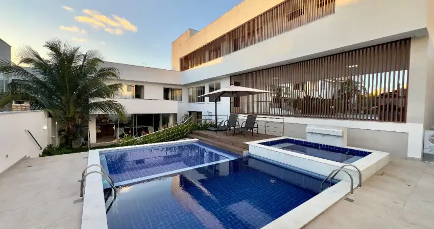 Linda casa com 540m² com 2 suítes