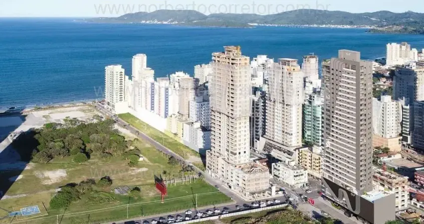Apartamento à venda na Avenida Nereu Ramos, 5737, Meia Praia, Itapema
